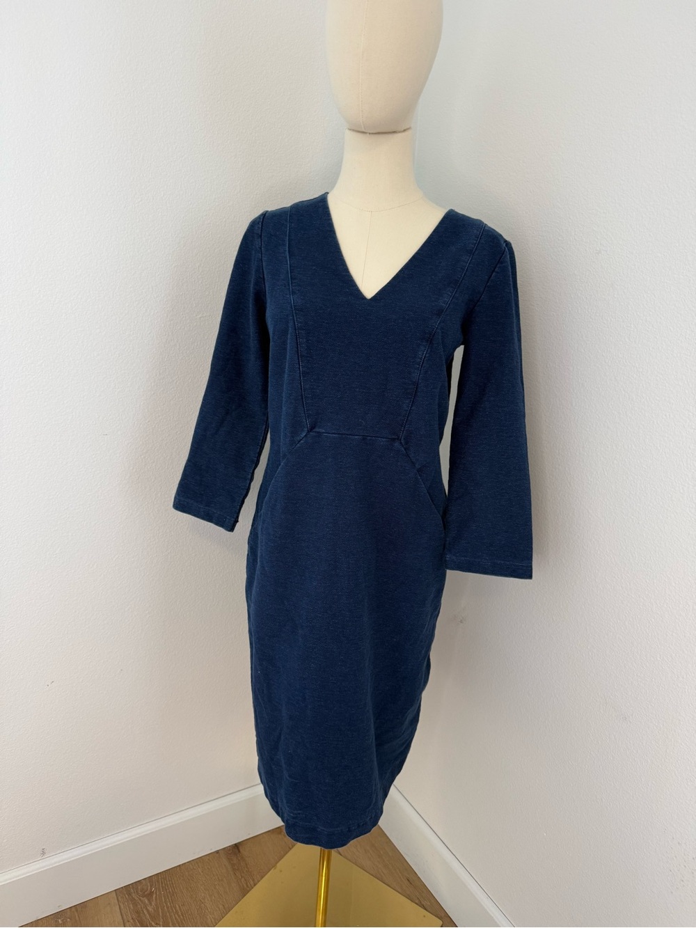 Boden Deep Navy Chambray V-Neck Midi Dress - Size 4R